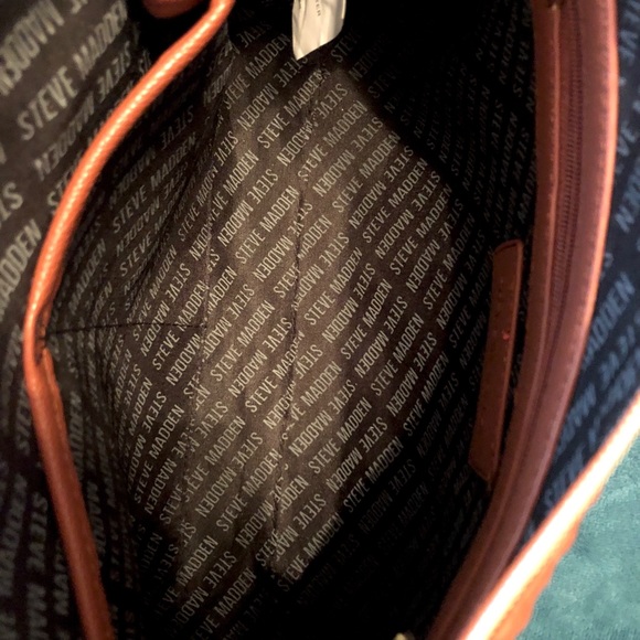 Steve Madden Oversized Clutch/Wristlet - Picture 4 of 4